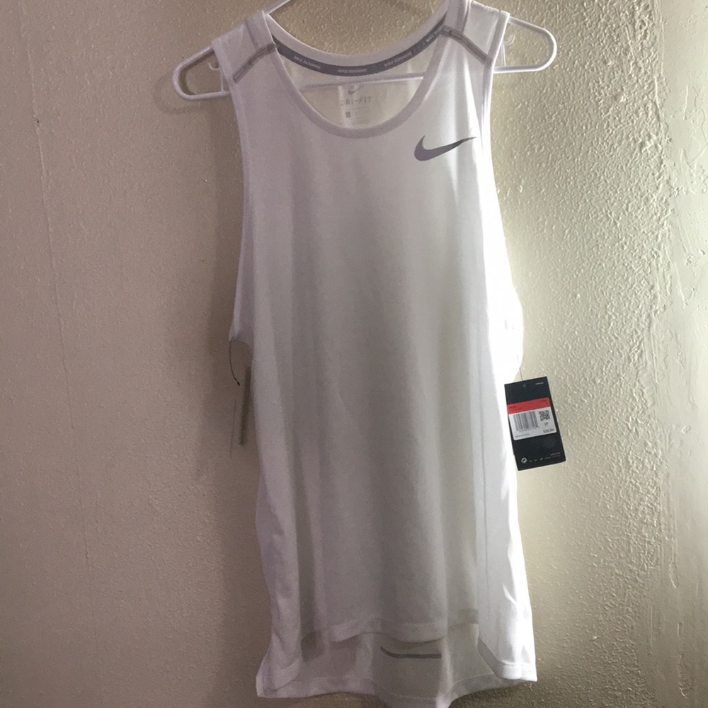 Men’s Nike muscular tank top